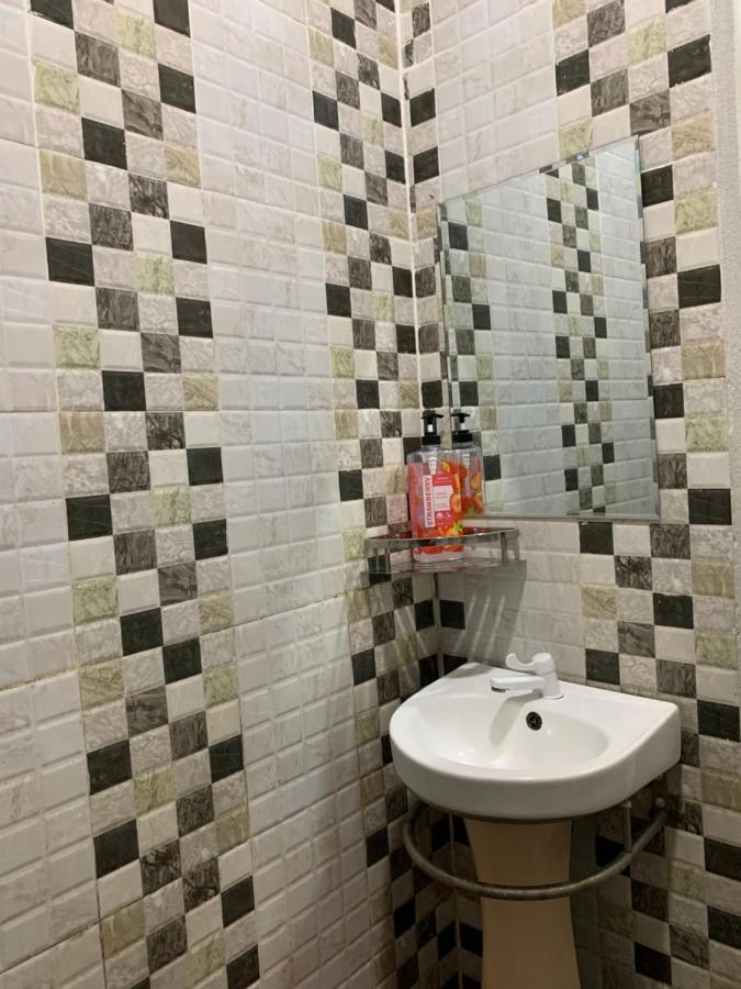 Aina Guest House Кота-Бару Екстер'єр фото