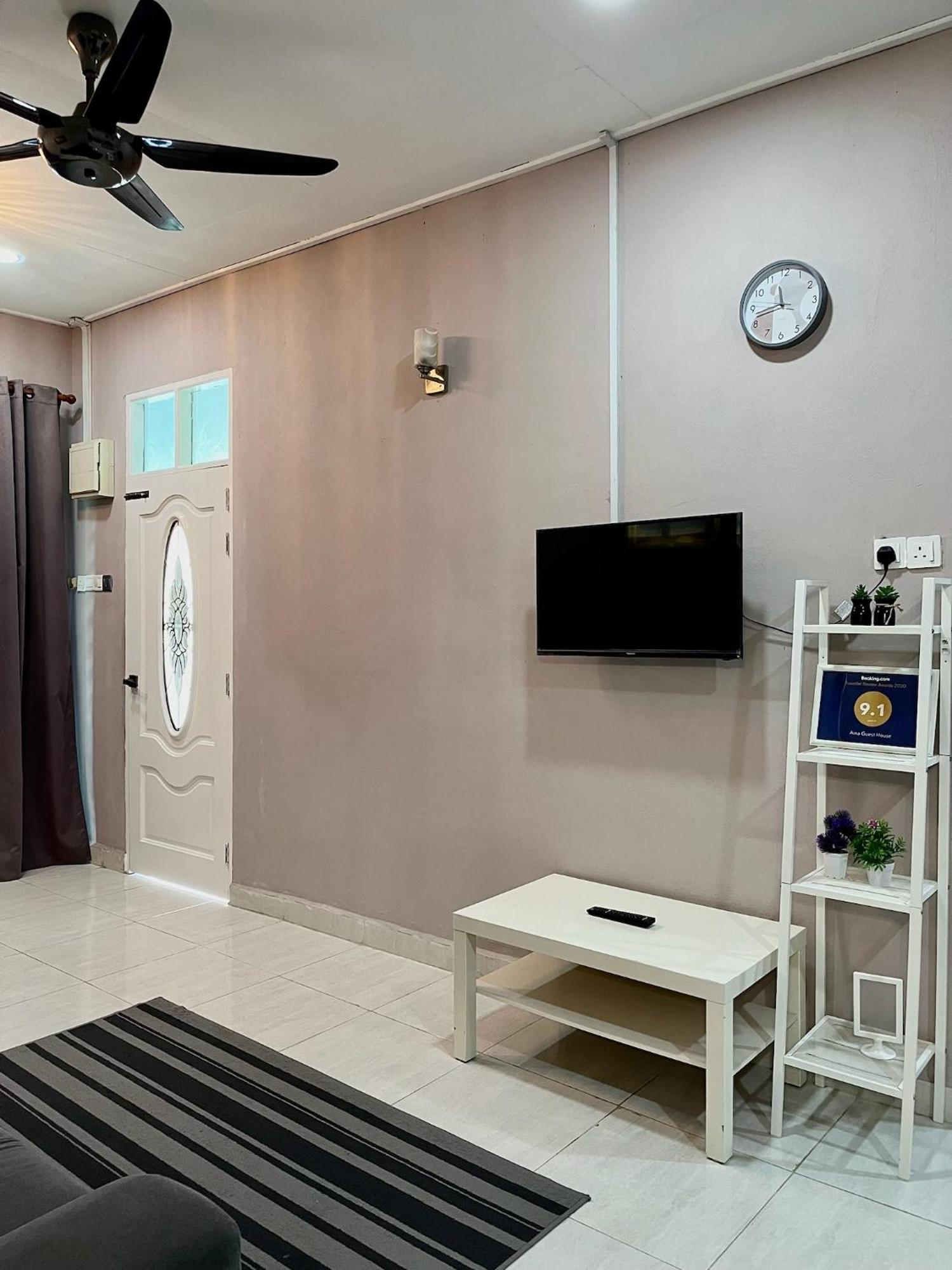 Aina Guest House Кота-Бару Екстер'єр фото